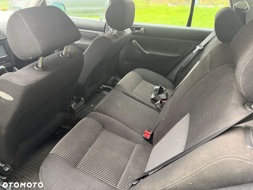 Volkswagen Golf 1.9 TDI - 4