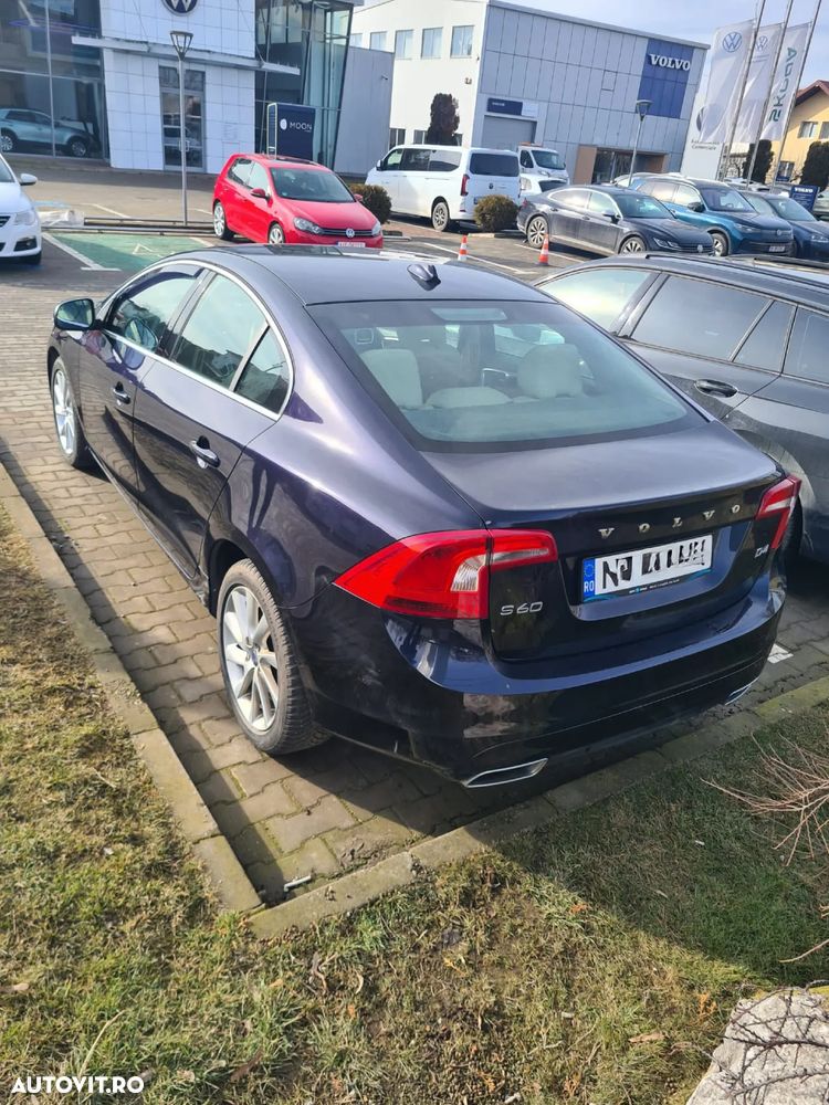 Volvo S60 D4 Momentum - 8