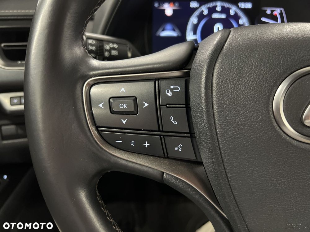Lexus UX 200 GPF Business Edition 2WD - 23