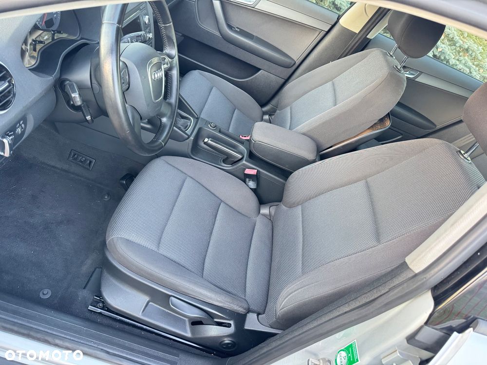 Audi A3 Sportback - 6