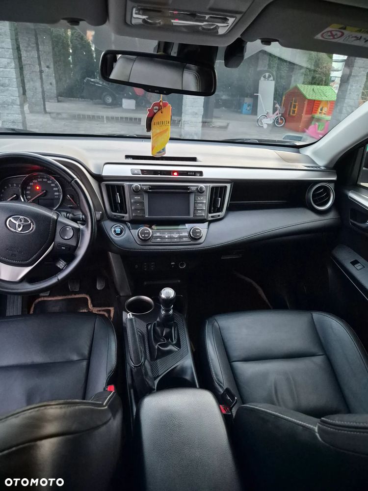 Toyota RAV4 - 5