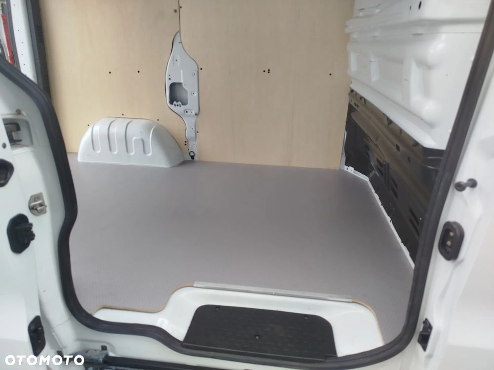 Renault Trafic - 20