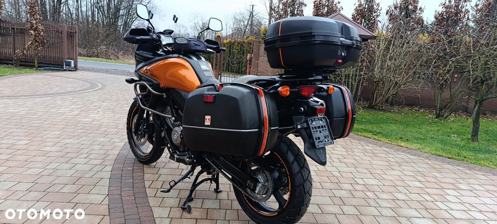 Suzuki V-STROM - 7