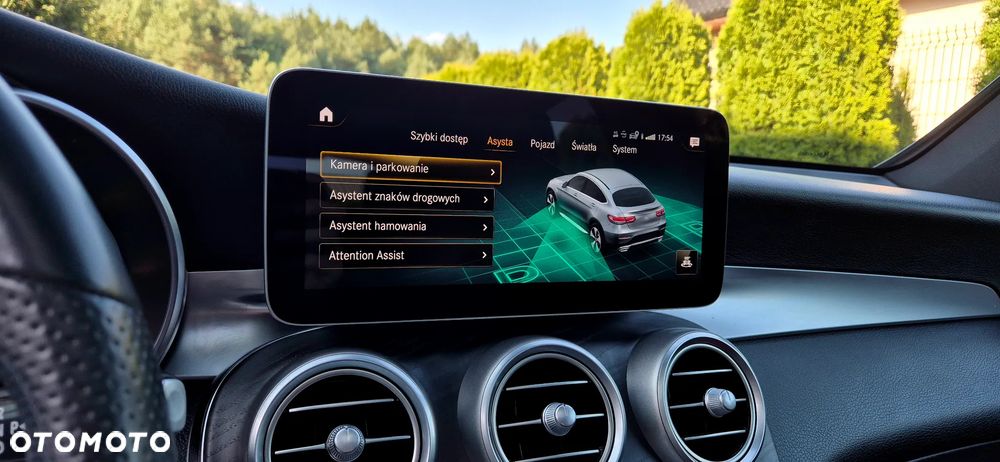 Mercedes-Benz GLC 200 d 4Matic 9G-TRONIC AMG Line Plus - 34