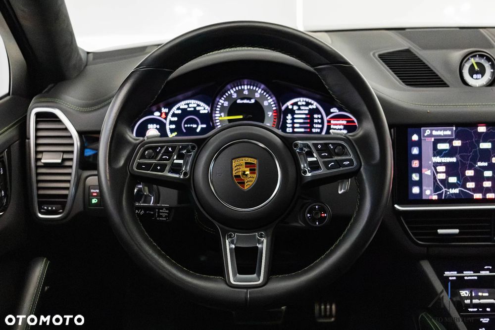 Porsche Cayenne Turbo S E-Hybrid - 19
