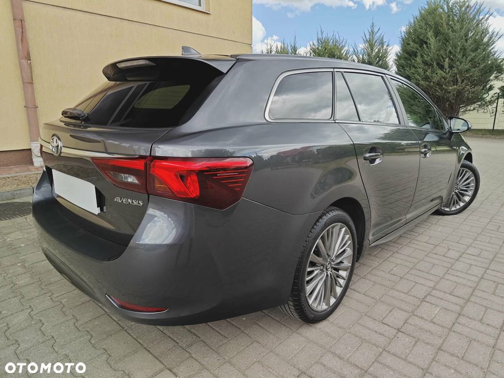 Toyota Avensis - 2