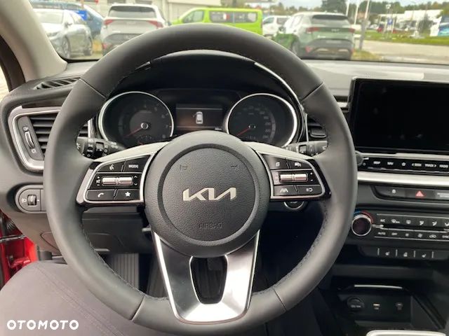 Kia Ceed 1.5 T-GDI Tribute - 10