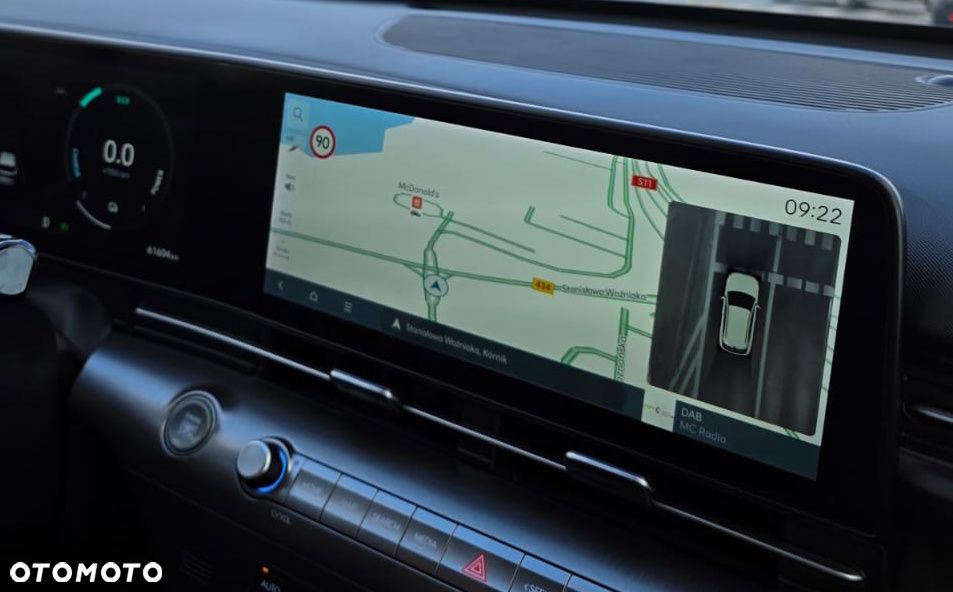 Hyundai Kona - 12