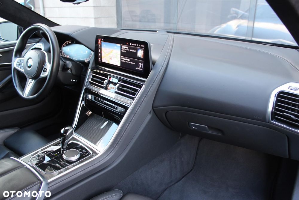 BMW Seria 8 - 7