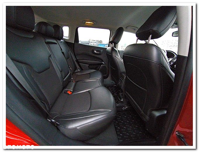 Jeep Compass - 22