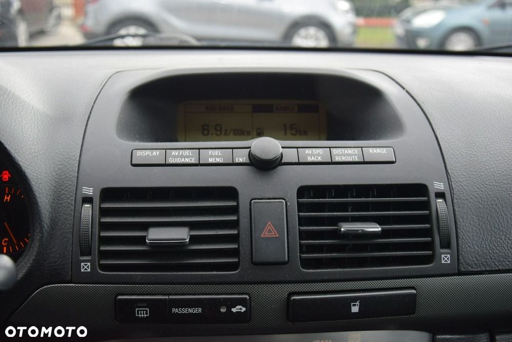 Toyota Avensis - 21