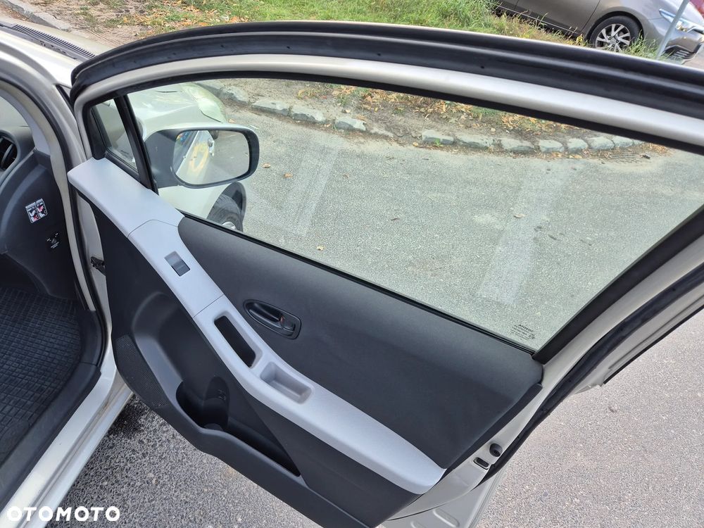 Toyota Yaris 1.33 Luna - 18