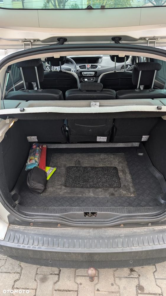 Renault Scenic 1.9 dCi Bose Edition - 6