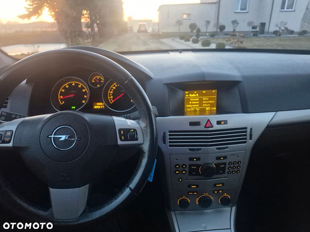 Opel Astra 1.4 Edition 111 Jahre - 17