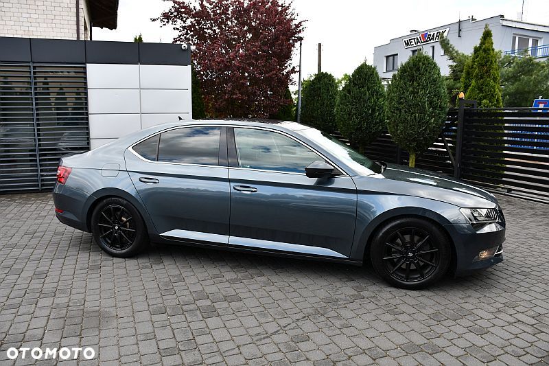 Skoda Superb 1.6 TDI DSG Style - 29