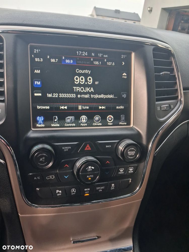 Jeep Grand Cherokee - 15
