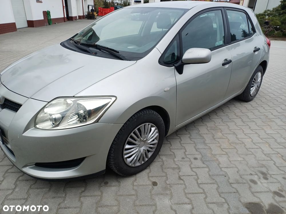Toyota Auris 1.4 D-4D 2010 - 5