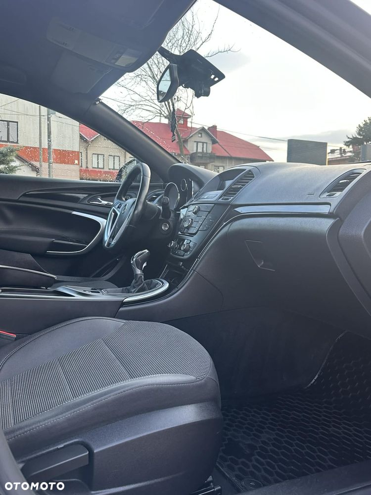Opel Insignia 2011