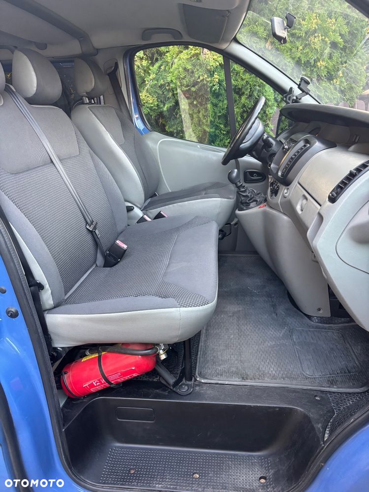 Opel Vivaro L2H1 2.9t - 7