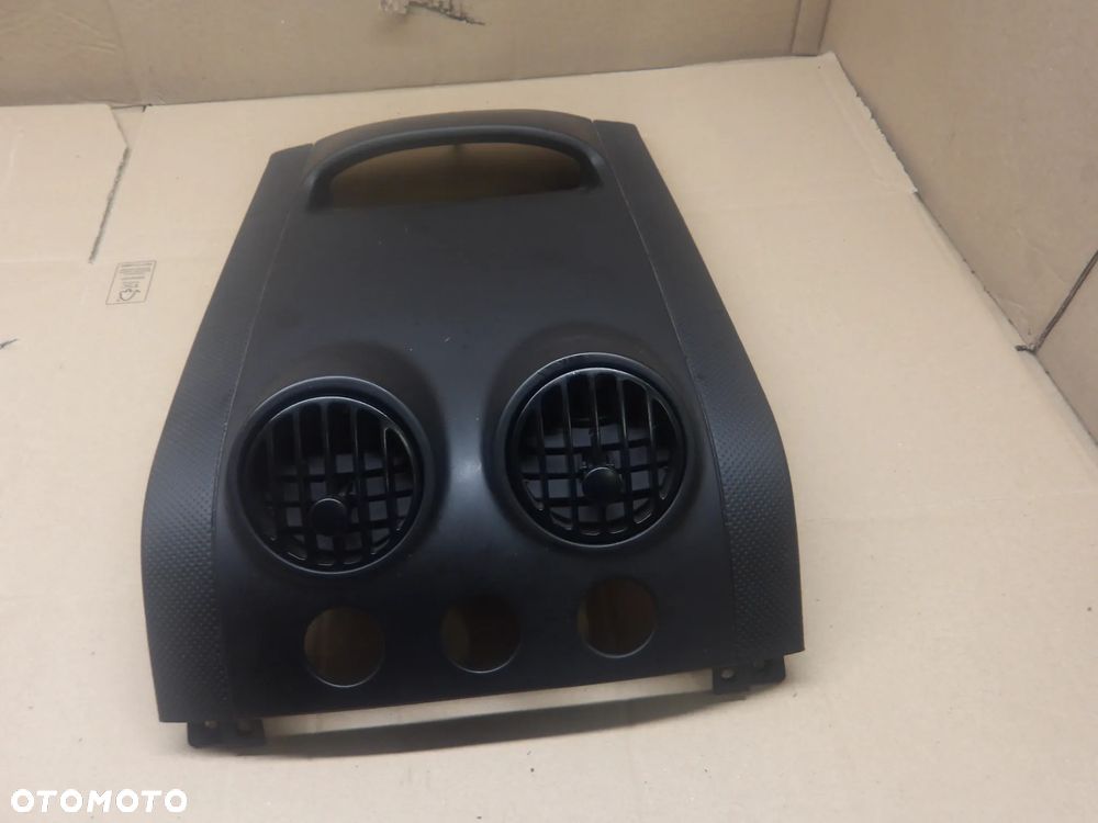 DAEWOO KALOS 1.4B KRATKA NAWIEWU ŚRODKOWA 96537685 - 1