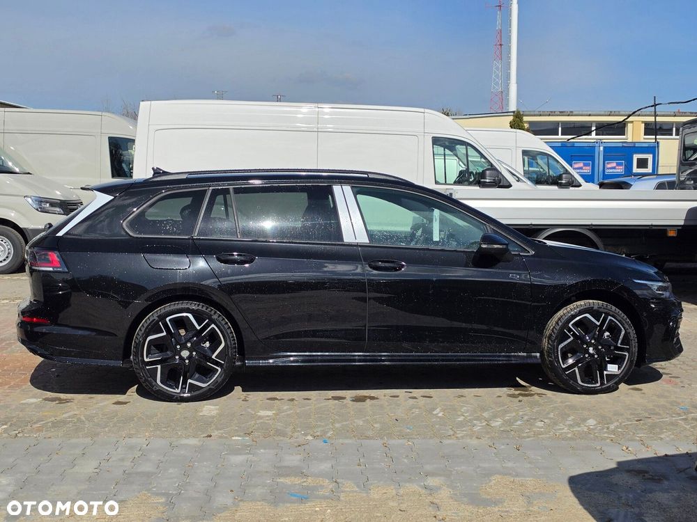 Volkswagen Golf 2.0 TDI R-Line Plus DSG - 7