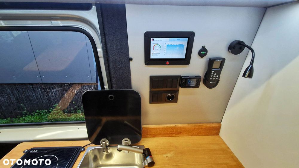 Volkswagen Crafter Kamper Campervan - 19