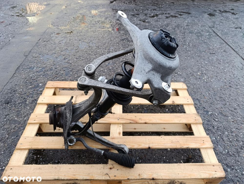 AUDI A4 B8 LIFT PRAWA ZWROTNICA AMOR WAHACZ PRZÓD 4G0407243C - 2