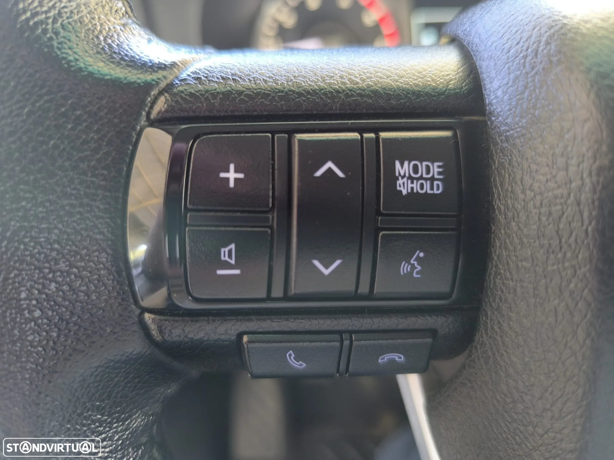Toyota Hilux 2.4 D-4D 4WD CD Tracker - 16
