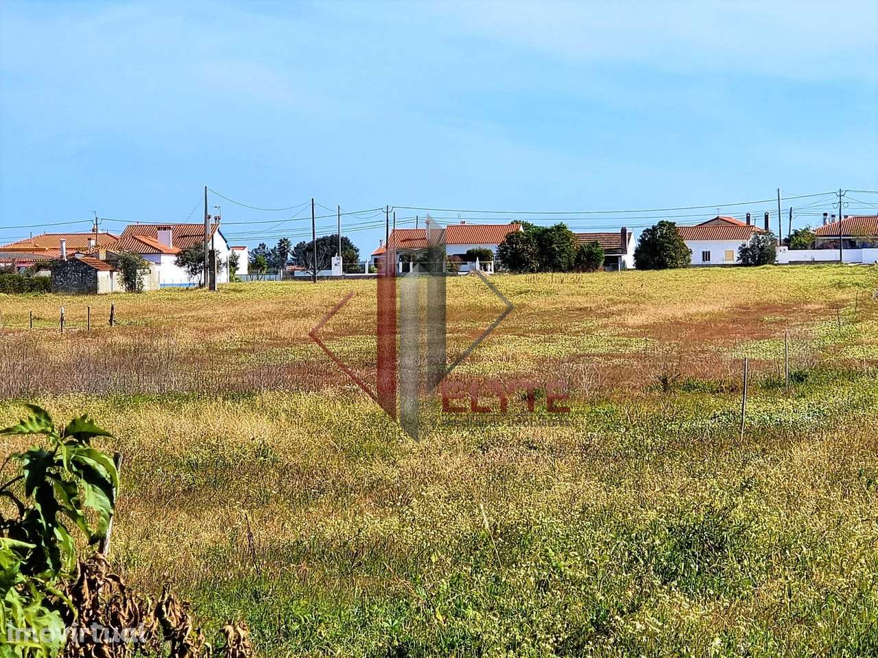 Terreno com moradia em ruinas - Grande imagem: 3/9