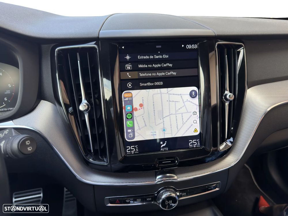 Volvo XC 60 2.0 D4 R-Design Geartronic - 13