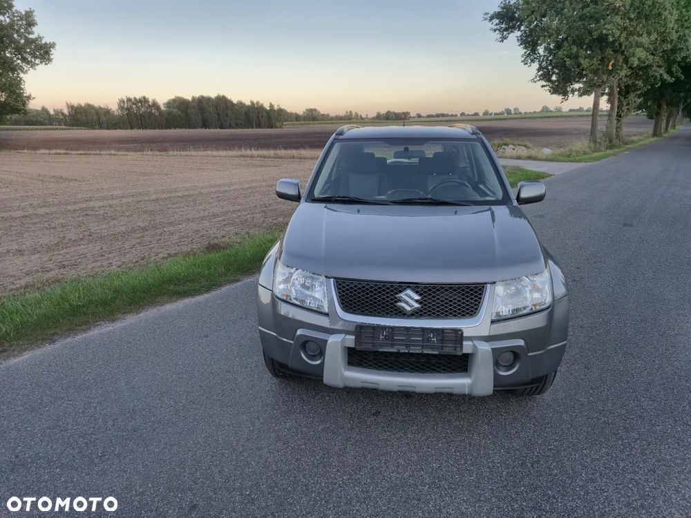 Suzuki Grand Vitara 1.6 Comfort - 22