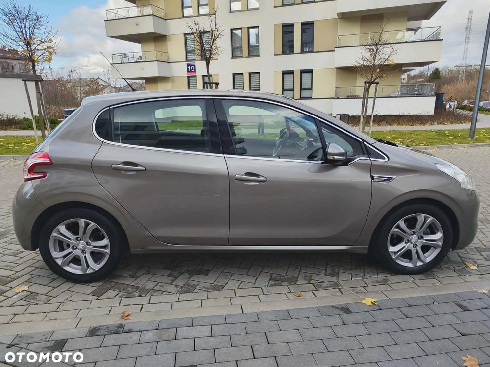 Peugeot 208 1.6 VTi Allure - 5