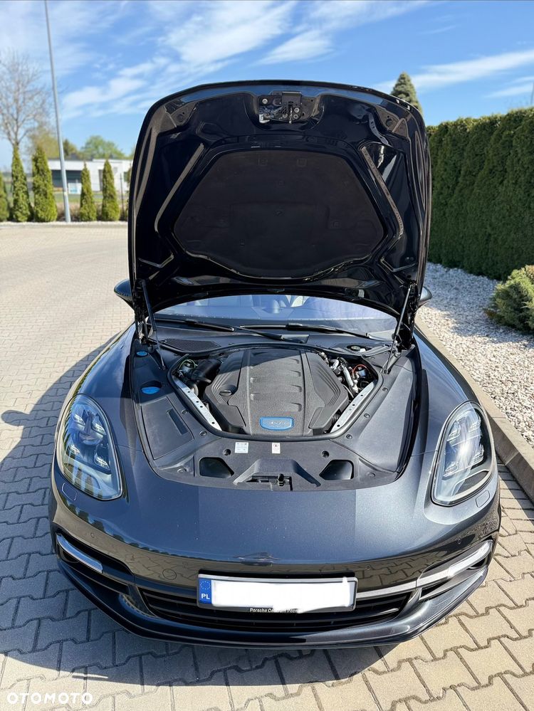 Porsche Panamera - 23