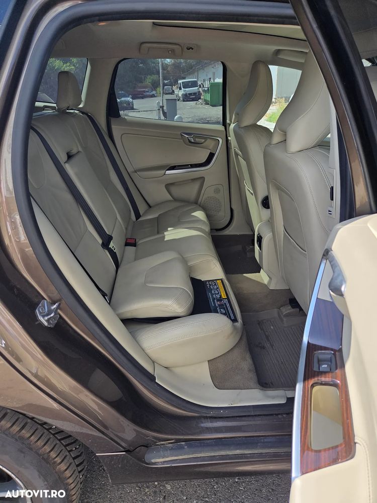 Volvo XC 60 D4AWD Summum - 17