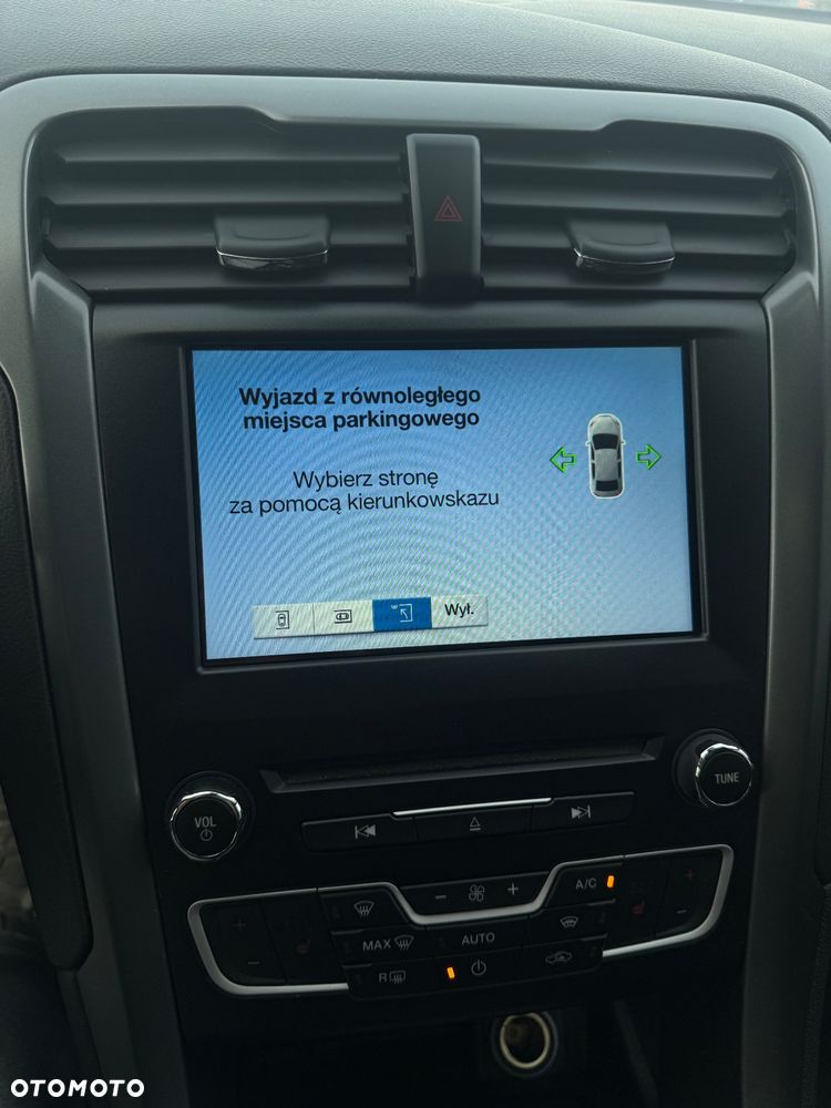 Ford Mondeo 2.0 TDCi Start-Stopp Titanium - 34