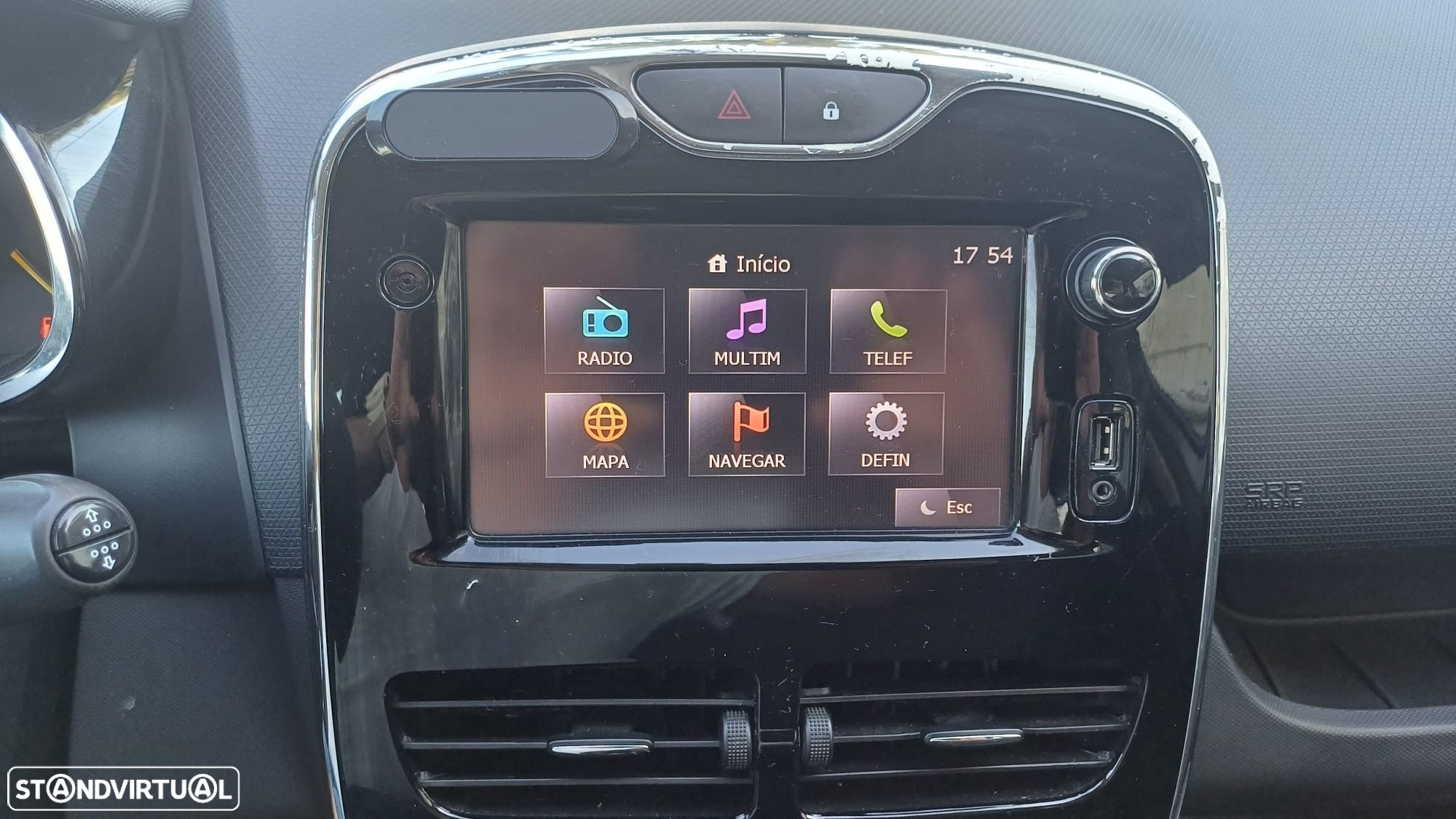 Renault Clio - 10