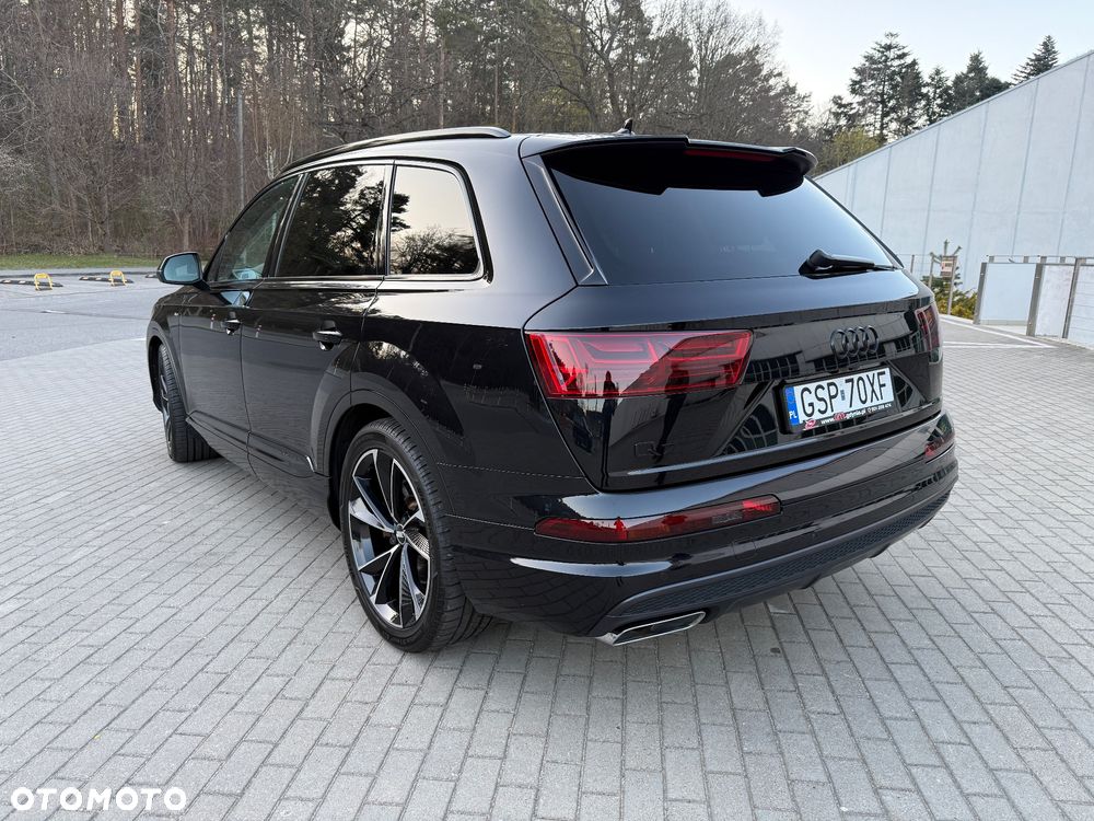 Audi Q7 - 6