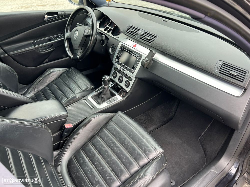 VW Passat 2.0 TDI 4M Highline - 2