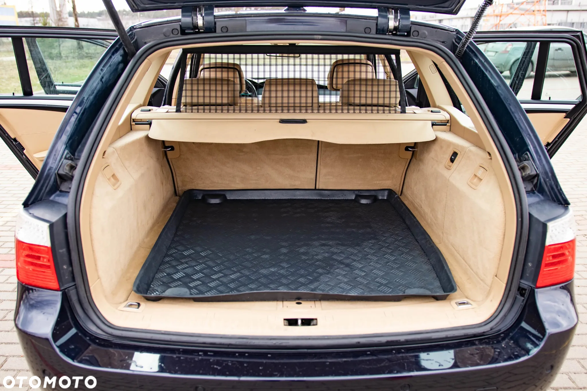 BMW Seria 5 530d Touring - 11