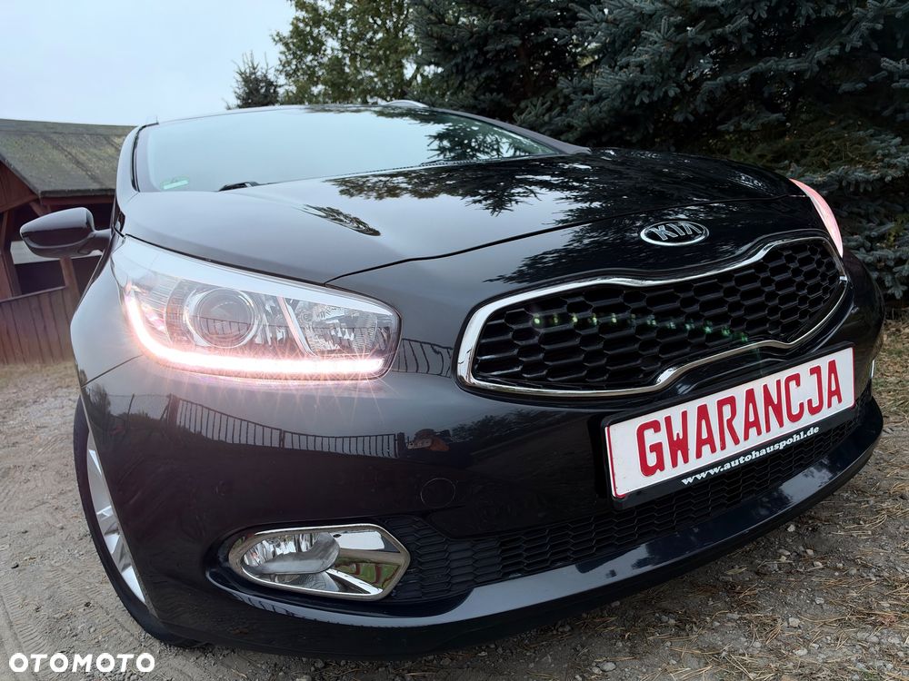 Kia Ceed - 28