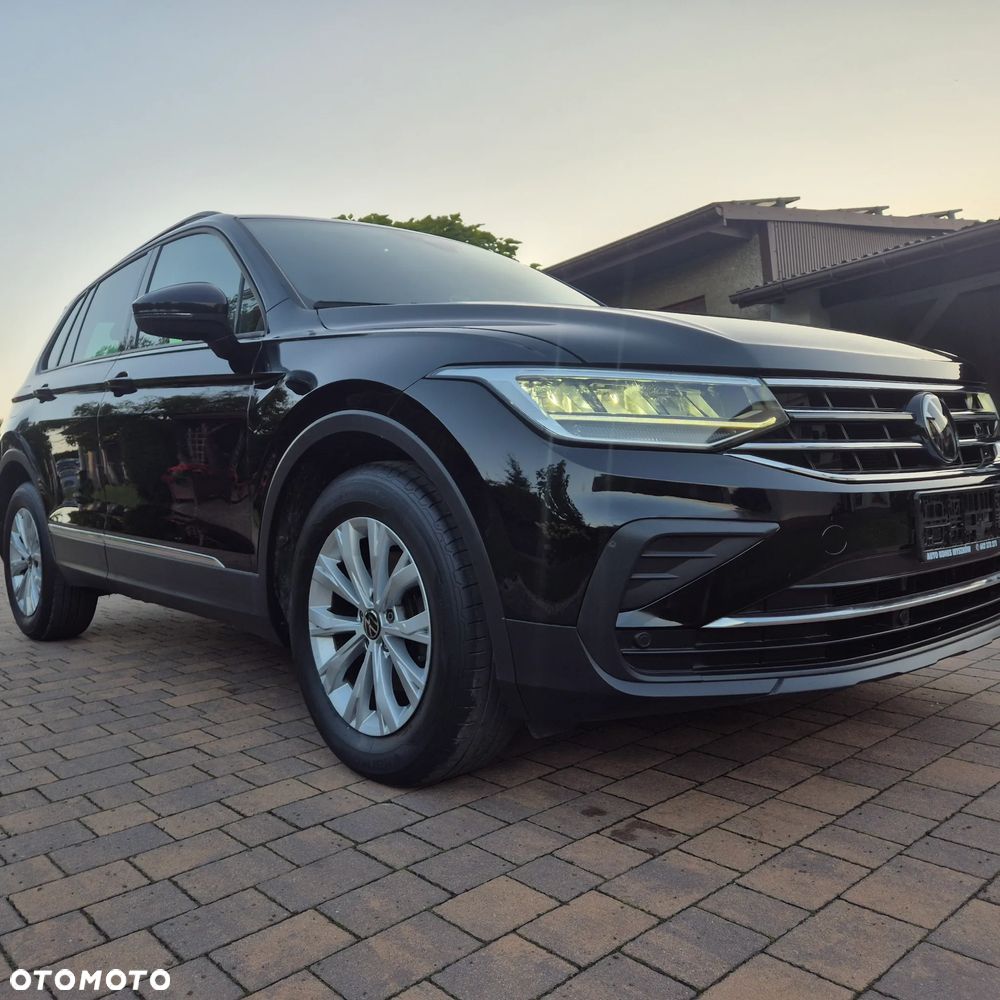 Volkswagen Tiguan - 19
