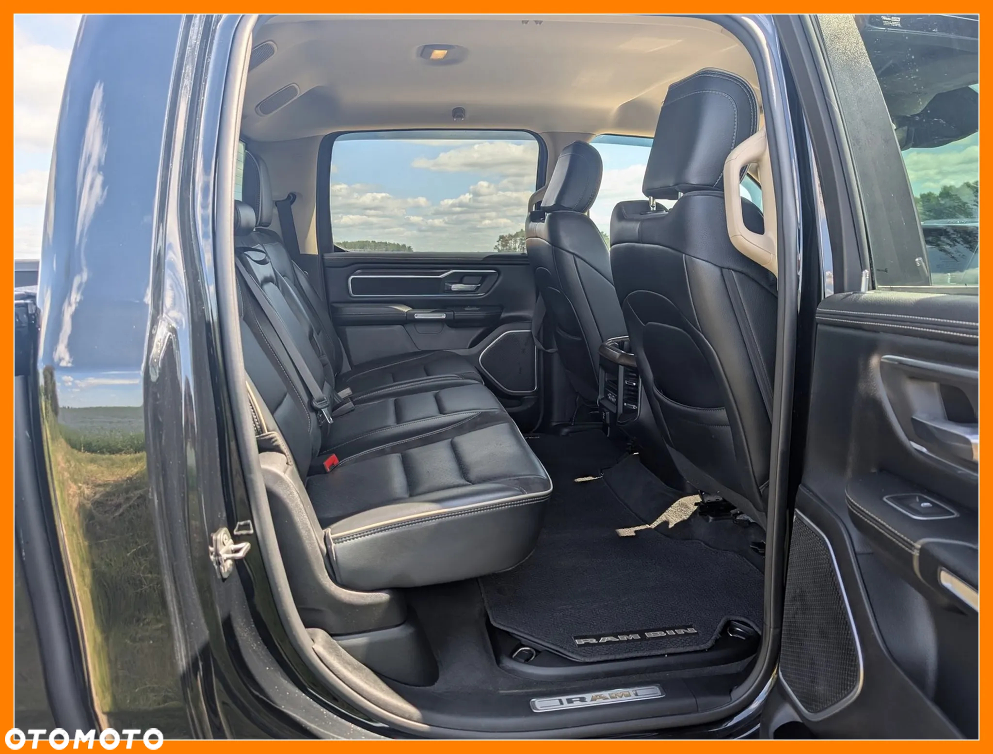 RAM 1500 Crew Cab Laramie - 17