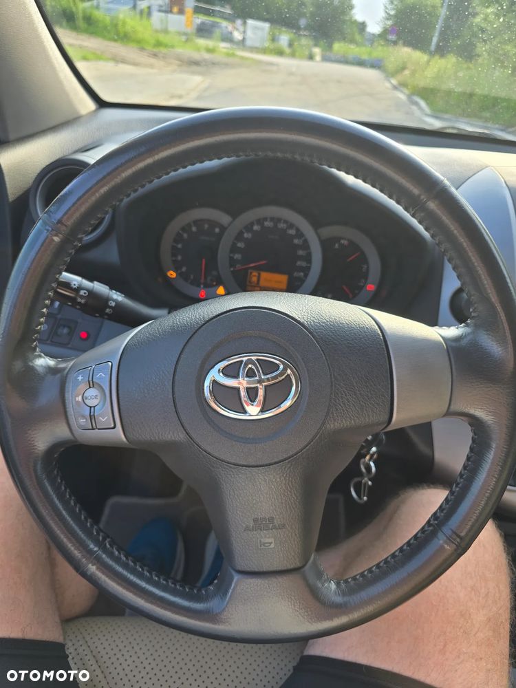 Toyota RAV4 2.0 VVT-i Prestige - 23
