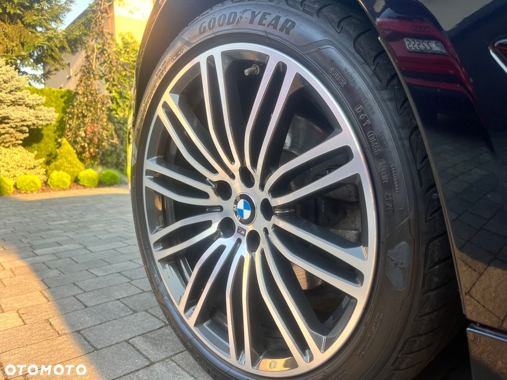 BMW Seria 5 520d xDrive M Sport sport - 25
