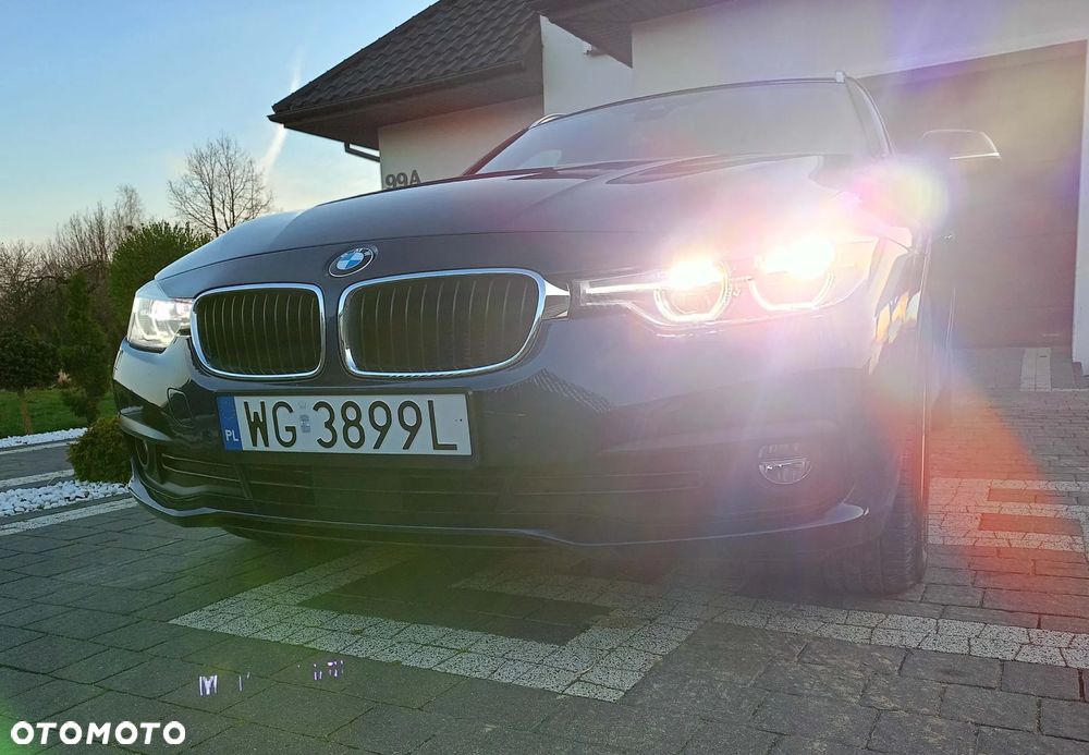 BMW Seria 3 320d Sport - 11