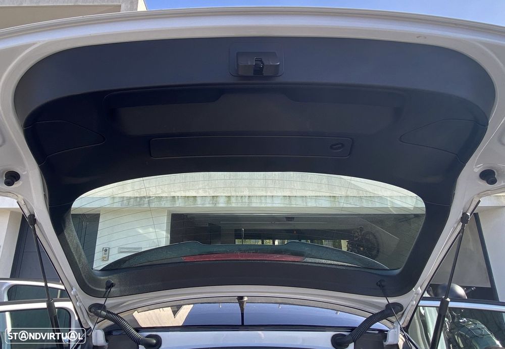 Audi A1 Sportback 1.6 TDI S-line - 26