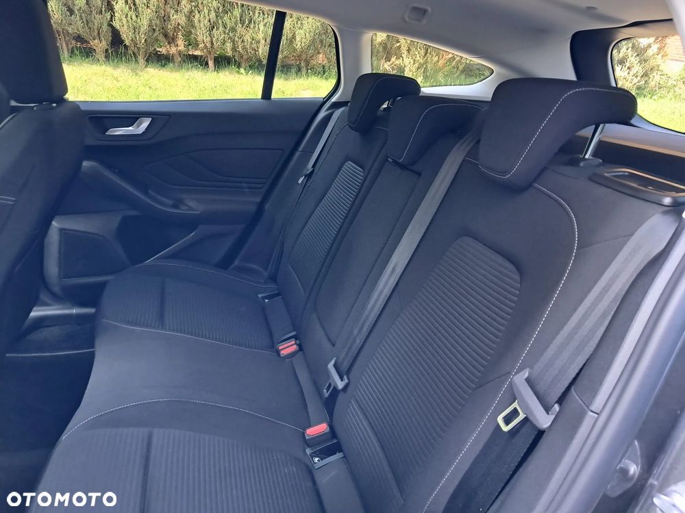 Ford Focus 1.0 EcoBoost mHEV Titanium X - 19