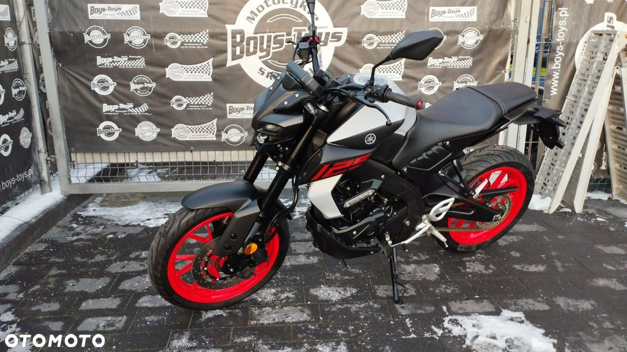 Yamaha MT - 8