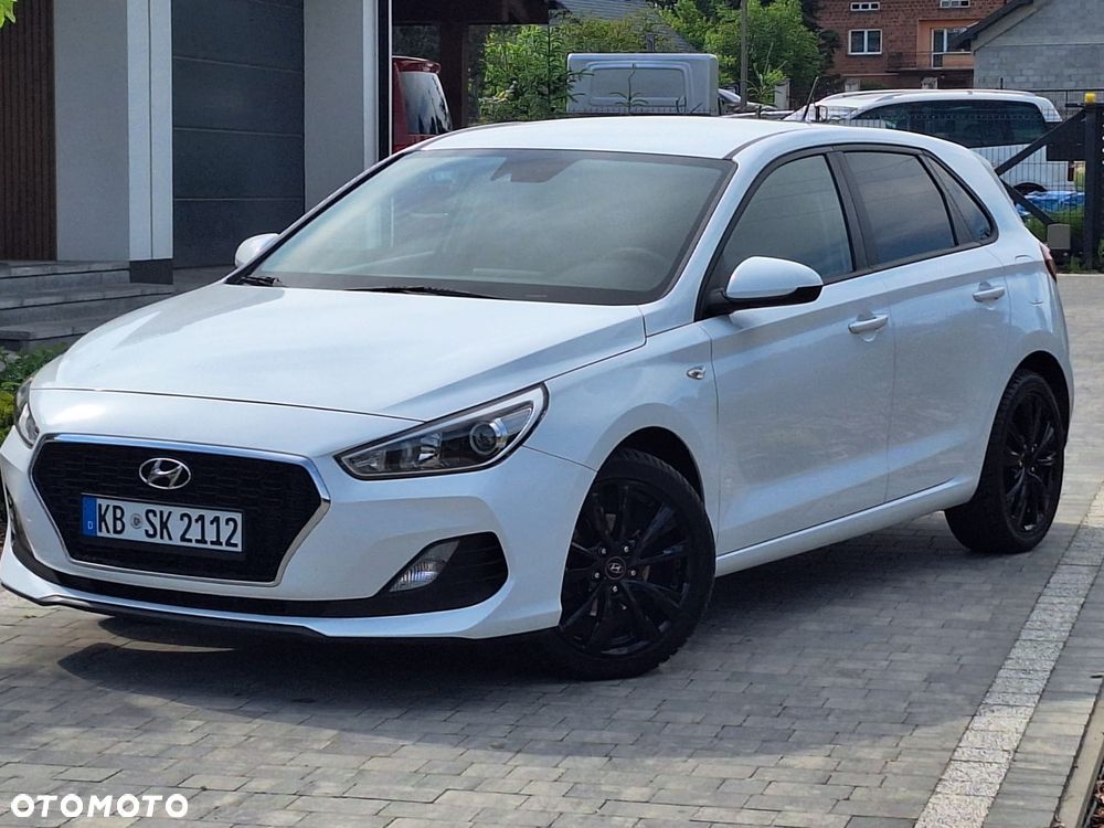 Hyundai i30 1.4 Select - 2