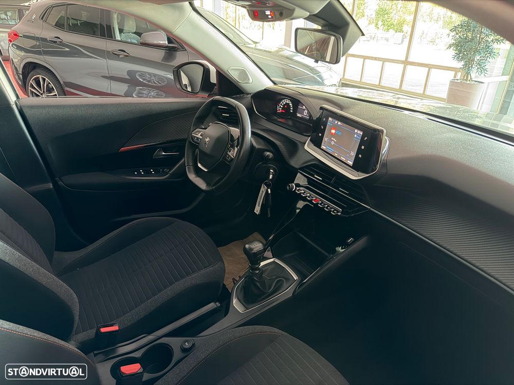 Peugeot 2008 1.2 PureTech Allure - 11